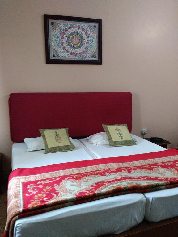 Hotel Ajaya Βαρανάσι Δωμάτιο φωτογραφία